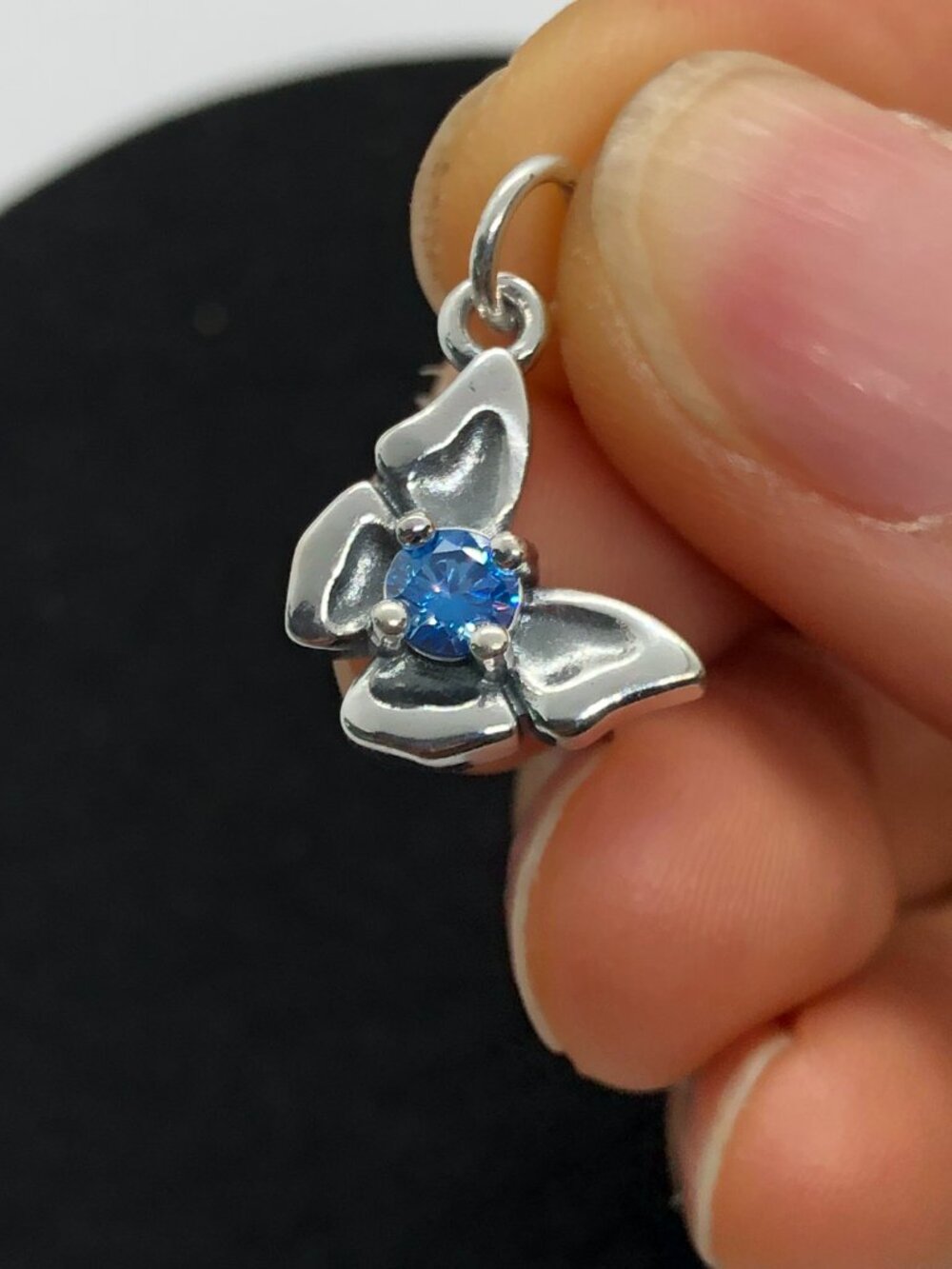 👍👍James Avery Butterfly Gemstone Charm Blue Zircon
